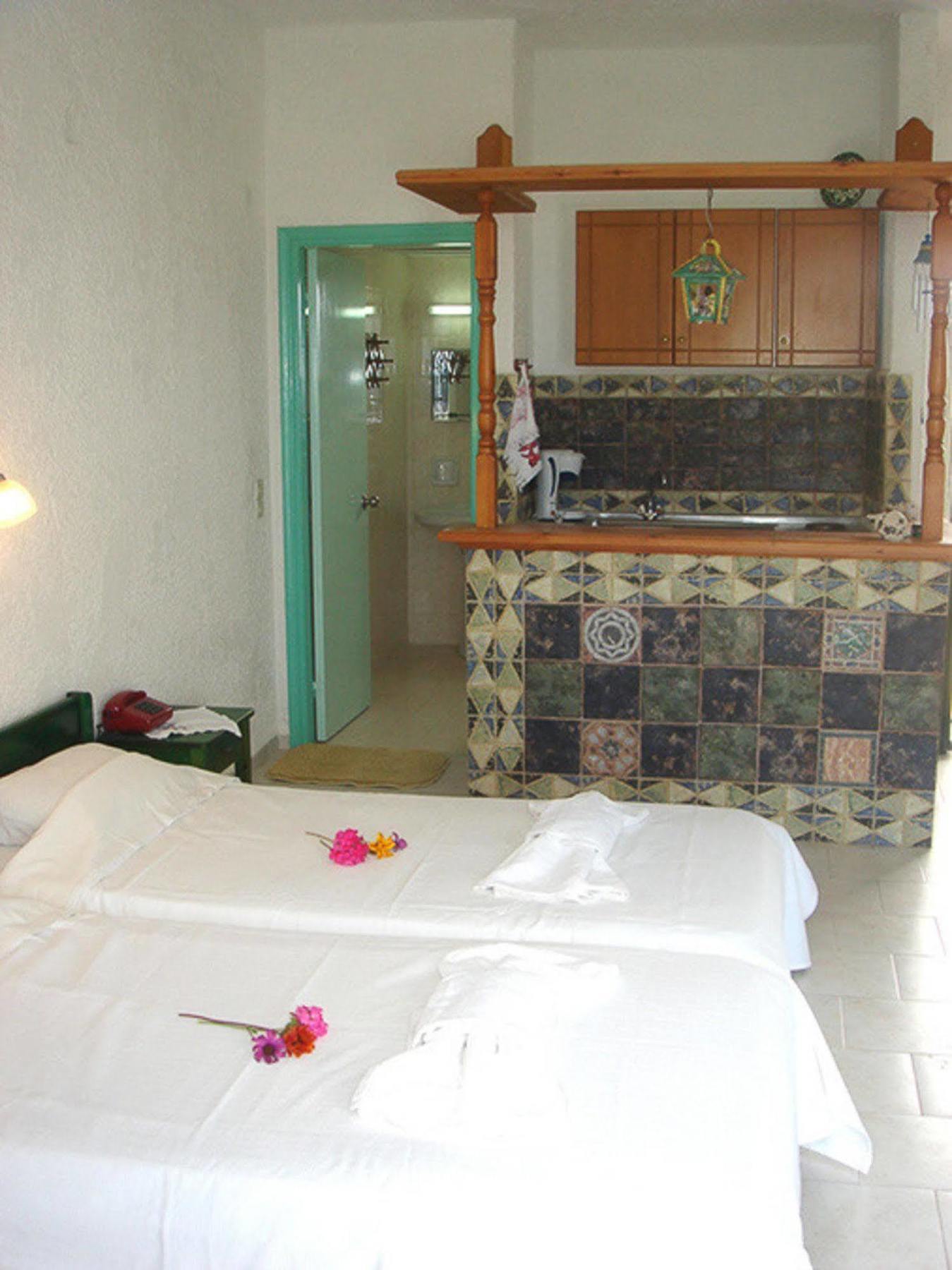 Finiki View Hotel Apartments Zewnętrze zdjęcie